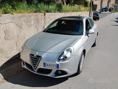 Usata Alfa Romeo Giulietta Distinctive 170 CV (125 kW) 2010 Grigio Utilitaria