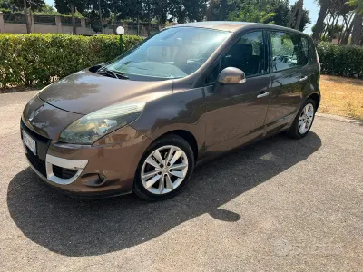 Usata Renault Scenic E-Tech XMOD 2009 Berlina