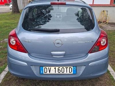 Usata Opel Corsa 75 CV (55 kW) 2009 Blu Utilitaria