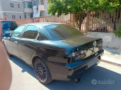 Usata Alfa Romeo 156 136 CV (100 kW) 1998 Nero Berlina