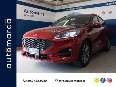 Usata Ford Kuga ST-Line X 190 CV (139 kW) 2022 Rosso metallizzato SUV