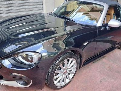 Usata Fiat 124 Spider Lusso 140 CV (102 kW) 2016 Nero Cabrio