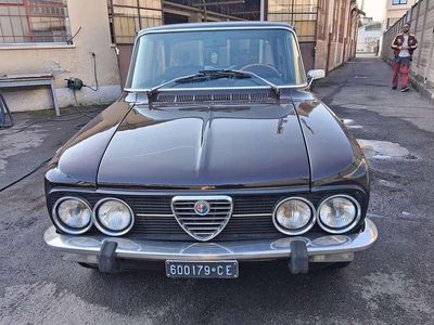 Usata Alfa Romeo Giulia Super 109 CV (80 kW) 1975 Marrone Berlina