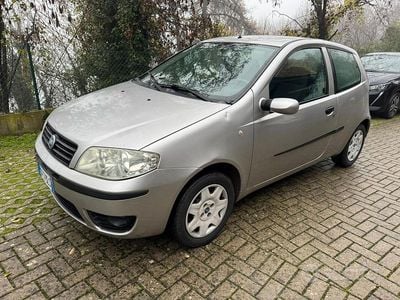 Usata Fiat Punto Dynamic 80 CV (58 kW) 2005 Berlina