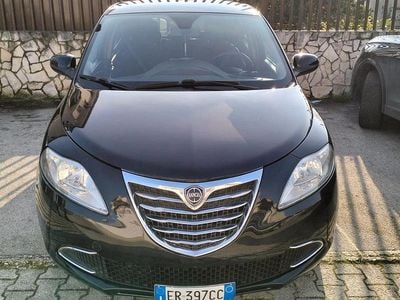 Usata Lancia Ypsilon 85 CV (62 kW) 2013 Nero Utilitaria