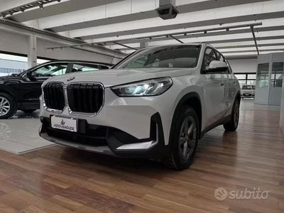 Begagnad BMW X1 Efficient Dynamics 136 HK (100 kW) 2024 Grå SUV