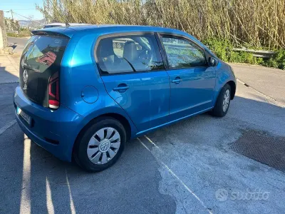 Begagnad VW up! 60 HK (44 kW) 2017 Blå Halvkombi