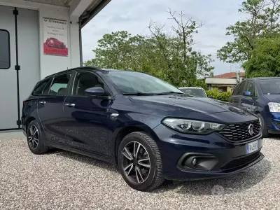 Usata Fiat Tipo 120 CV (88 kW) 2019 Blu Station wagon