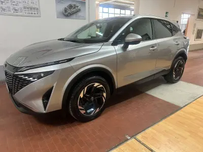 Occasion Nissan Qashqai N-Connecta 140 ch (102 kW) 2025 Gris SUV