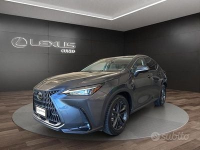 Usata Lexus NX450h+ 309 CV (227 kW) 2023 Sonic grey met SUV