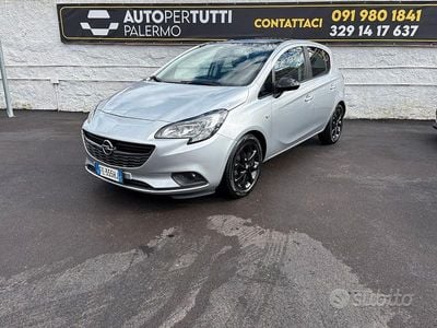 Usata Opel Corsa Innovation 90 CV (66 kW) 2016 Grigio Berlina