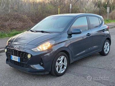 Usata Hyundai i10 67 CV (49 kW) 2022 Grigio Utilitaria