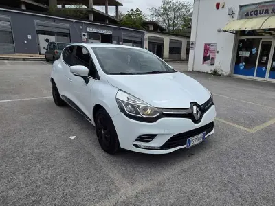 Usata Renault Clio IV Zen 75 CV (55 kW) 2018 Bianco Berlina