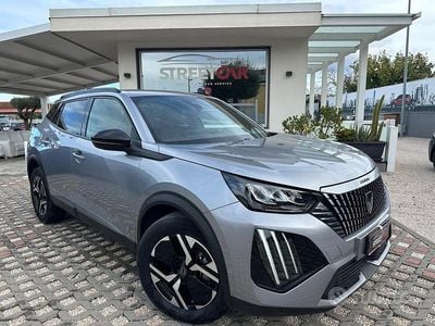 Usata Peugeot 2008 Allure 131 CV (96 kW) 2023 Grigio SUV