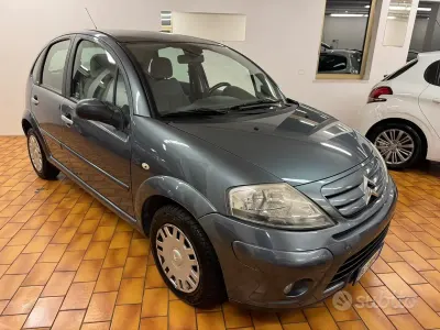 Begagnad Citroën C3 60 HK (44 kW) 2007 Grå Sedan