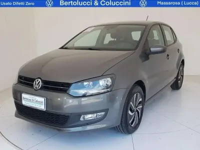 Usata VW Polo Comfortline 75 CV (55 kW) 2013 Grigio Berlina
