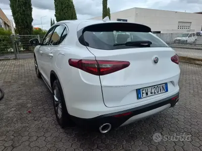 Usata Alfa Romeo Stelvio 190 CV (139 kW) 2019 Bianco SUV