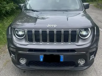 Usata Jeep Renegade Limited 131 CV (96 kW) 2021 Grigio SUV