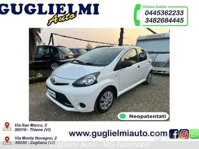 Brugt Toyota Aygo Lounge 68 HK (50 kW) 2012 Nessuno Hatchback