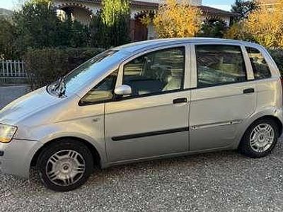 Usata Fiat Idea Active 69 CV (50 kW) 2004 Grigio Monovolume
