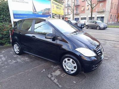 Nero Usata 2011 Mercedes A160 Executive Utilitaria | 4000 € (Buon prezzo)