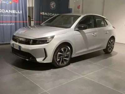 Usata Opel Corsa S 101 CV (74 kW) 2025 Argento Utilitaria