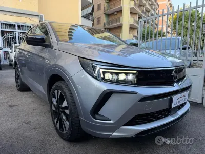Usata Opel Grandland X Ultimate 131 CV (96 kW) 2022 Grigio SUV