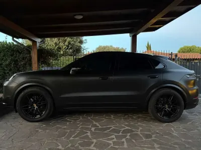 Usata Porsche Cayenne Coupe 354 CV (260 kW) 2025 Argento Coupé