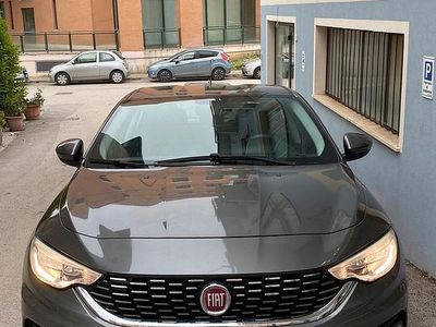 Occasion Fiat Tipo Opening Edition 129 ch (94 kW) 2016 Gris Berline