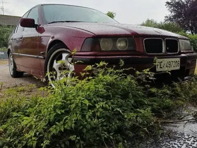 Usata BMW 316 99 CV (72 kW) 1991 Rosso Berlina
