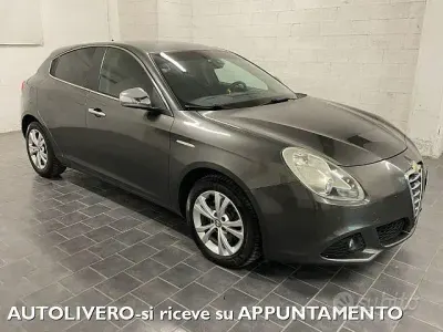 Usata Alfa Romeo Giulietta Distinctive 170 CV (125 kW) 2011 Grigio Utilitaria