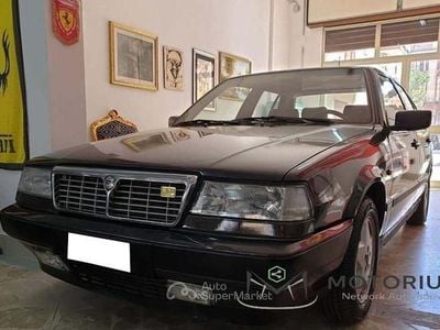 Usata Lancia Thema 215 CV (158 kW) 1989 Gray Berlina
