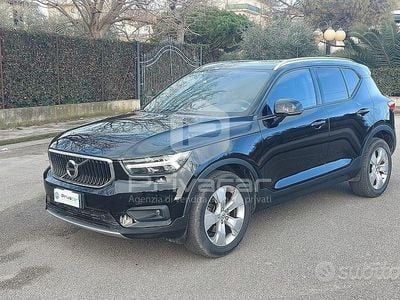 Usata Volvo XC40 Momentum 150 CV (110 kW) 2019 Nero SUV