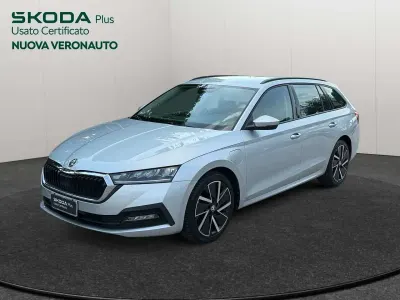 Usata Skoda Octavia 150 CV (110 kW) 2020 Argento Station wagon