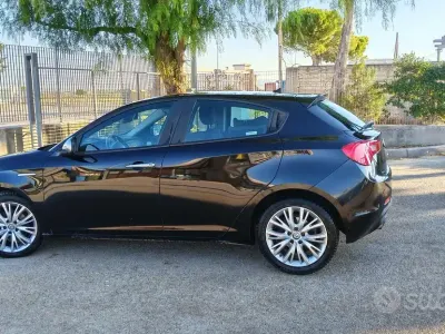 Usata Alfa Romeo Giulietta Super 120 CV (88 kW) 2016 Nero Utilitaria
