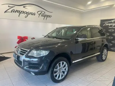Usata VW Touareg 240 CV (176 kW) 2008 Grigio SUV