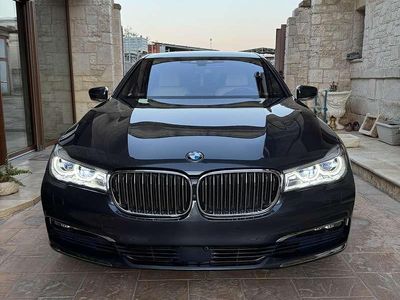 Usata BMW 730L 265 CV (194 kW) 2019 Blu/azzurro Berlina