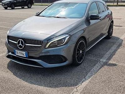 Usata Mercedes A250 Premium 211 CV (155 kW) 2015 Grigio Utilitaria