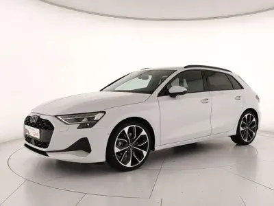 Usata Audi A3 Advanced Plus 150 CV (110 kW) 2025 Bianco ghiacciaio metallizzato Berlina