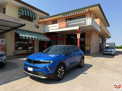 Usata Opel Mokka Elegance 101 CV (74 kW) 2021 Blu SUV