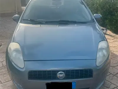 Usata Fiat Grande Punto 65 CV (47 kW) 2006 Grigio Utilitaria