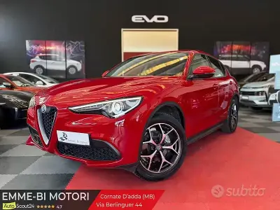 Begagnad Alfa Romeo Stelvio Executive 201 HK (147 kW) 2018 Röd SUV
