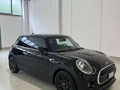 Usata Mini ONE Essential 75 CV (55 kW) 2021 Utilitaria
