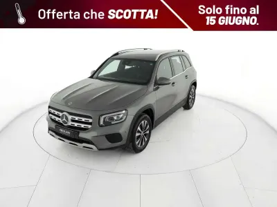 Usata Mercedes GLB180 116 CV (85 kW) 2022 Grigio SUV