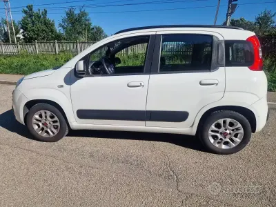 Usata Fiat Panda Lounge 69 CV (50 kW) 2019 Bianco Utilitaria