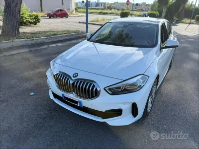 Usata BMW 116 Sport Line 116 CV (85 kW) 2022 Bianco Utilitaria
