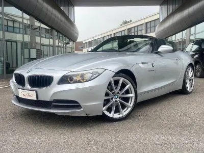 Usado BMW Z4 204 HP (150 kW) 2010 Cinzento Cabrios