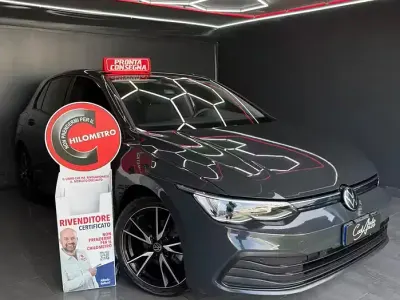 Usata VW Golf VIII Style 116 CV (85 kW) 2022 Grigio Berlina