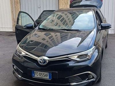 Toyota Auris Hybrid