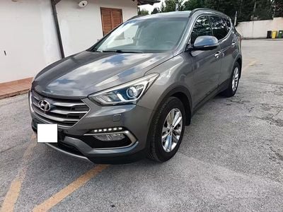Usata Hyundai Santa Fe 200 CV (147 kW) 2016 Grigio SUV